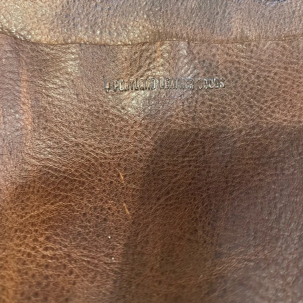 Portland Leather Goods Badlands Mini Zip Crossbody - Picture 4 of 5